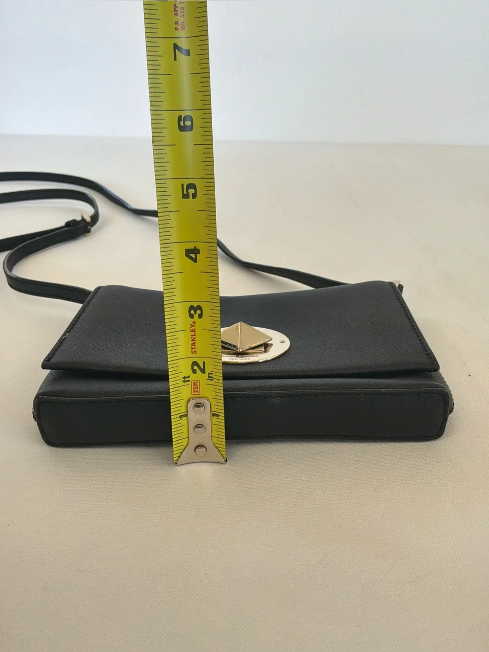 Kate Spade New York Black Saffiano Leather Crossbody Wallet Purse